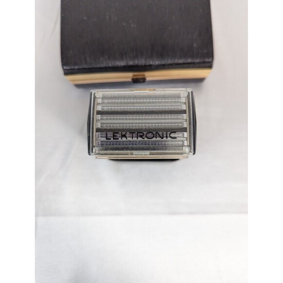 Vintage REMINGTON LEKTRONIC 301 Shaver with Case - Picture 5 of 9